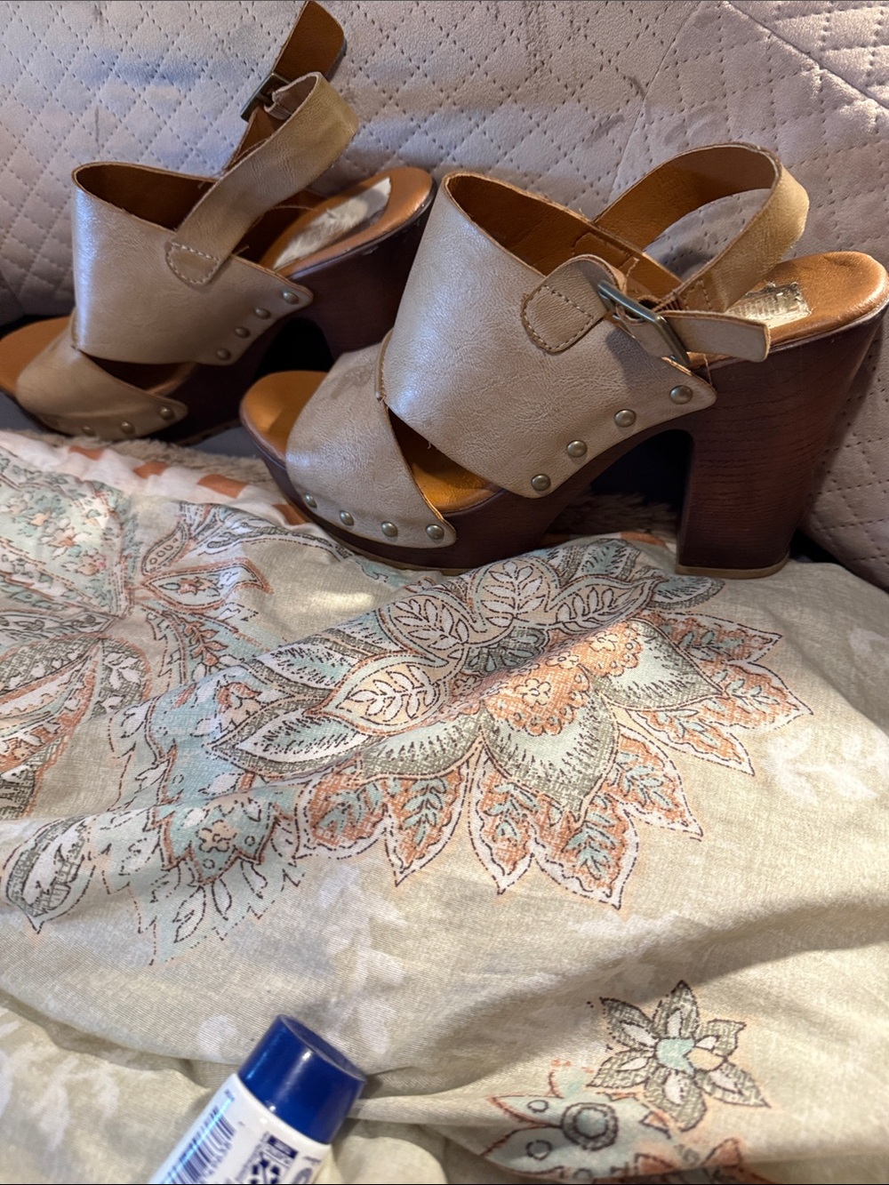 Beige Leather Platform Sandals with Studded Accents - Picture 4 of 7